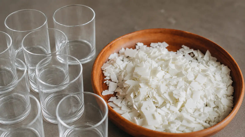 Candle Wax Types Compared — Soy, Paraffin, Beeswax, Coconut
