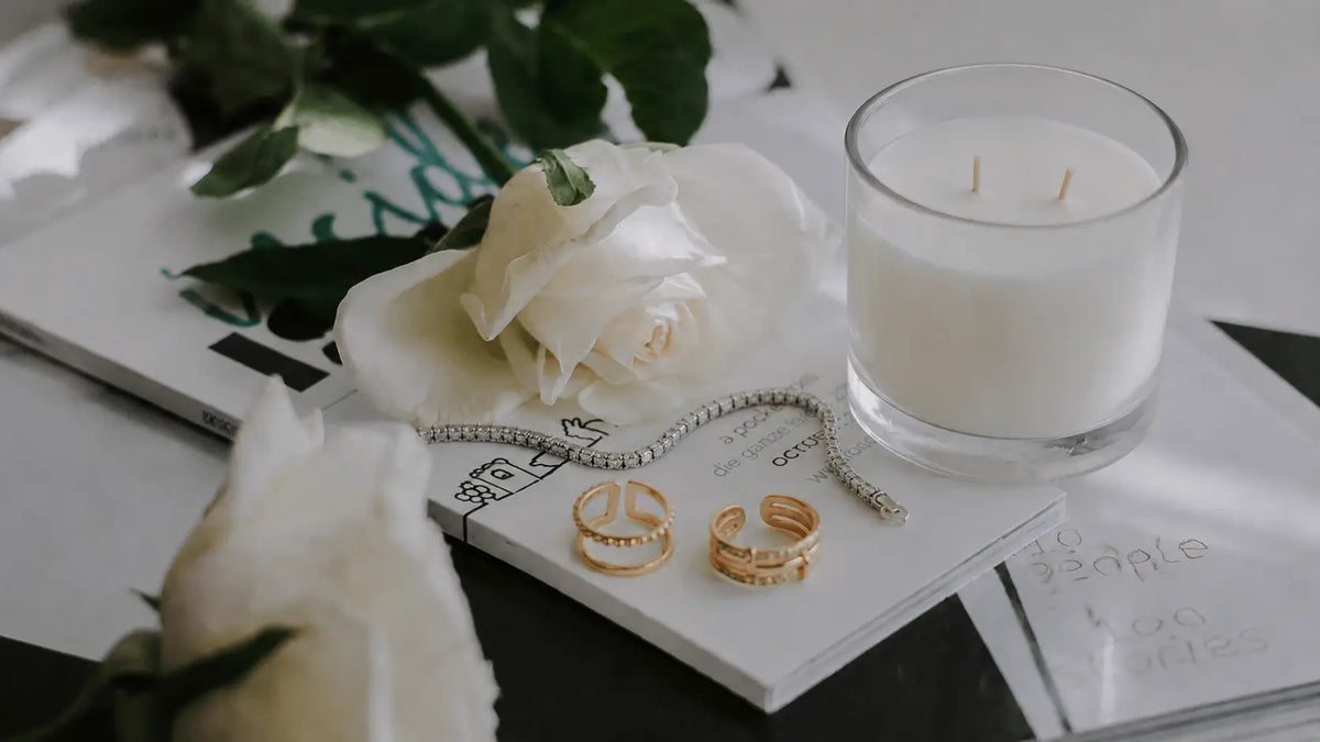 Candles with Jewelry Inside: How They Work, What You Get, and Are They Worth It?